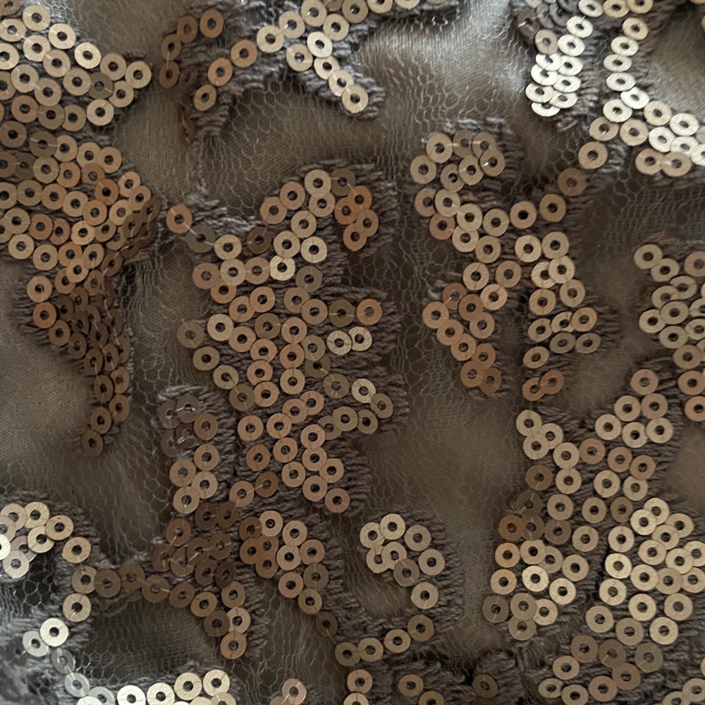 TADASHI SHOJI Elegant Gold Floral Gown - Picture 11 of 13